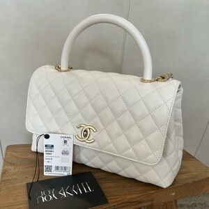 CHANEL Caviar Quilted medium Coco handle flap WHITE with GHW
